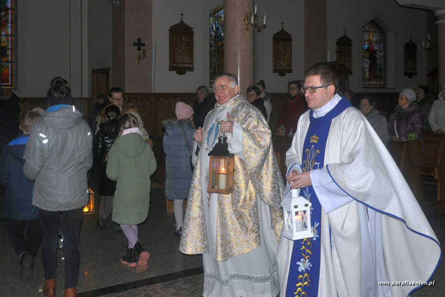 08 Procesja z lampionami.jpg